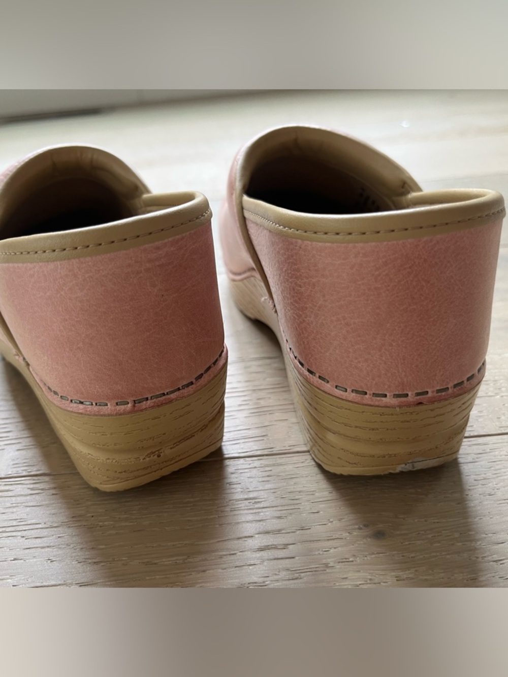 Dansko Pink Milled Burnished Slip On Leather Clog Sz 38 / 7.5 - Picture 6 of 9